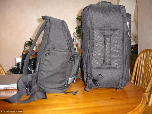 Lowepro Slingshot 200 AW and Airport Acceleration comparison shots
