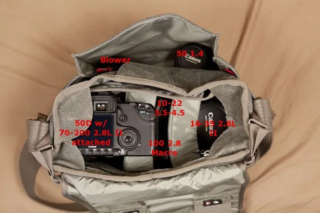 Here’s the bag with a one-camera setup. I didn’t think to put the battery grip on my 50D for this shot, but rest assured, it fits easily: