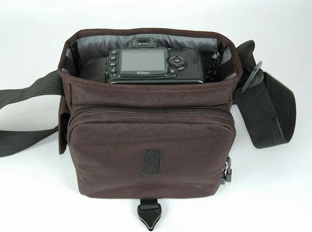 Tamrac 5533 Adventure Messenger 3, photograph by Guest, photo 1