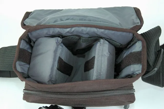 Tamrac 5533 Adventure Messenger 3, photograph by Guest, photo 2
