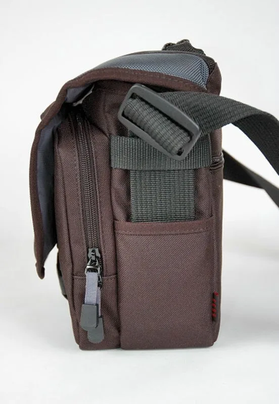 Tamrac 5533 Adventure Messenger 3, photograph by Guest, photo 3