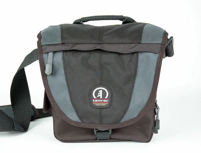 Tamrac 5533 Adventure Messenger 3, photograph by Guest, photo 5