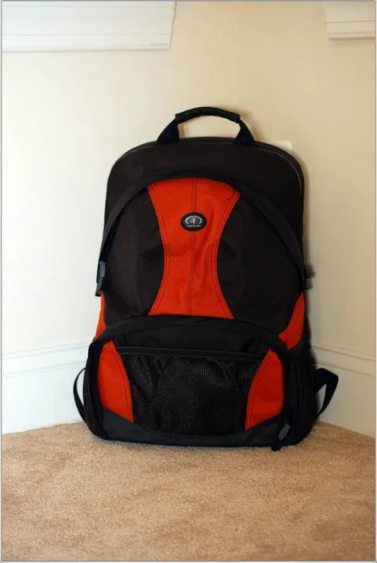 Tamrac 3380 Aero 80 Photo/Laptop Backpack, photograph by Guest, photo 3