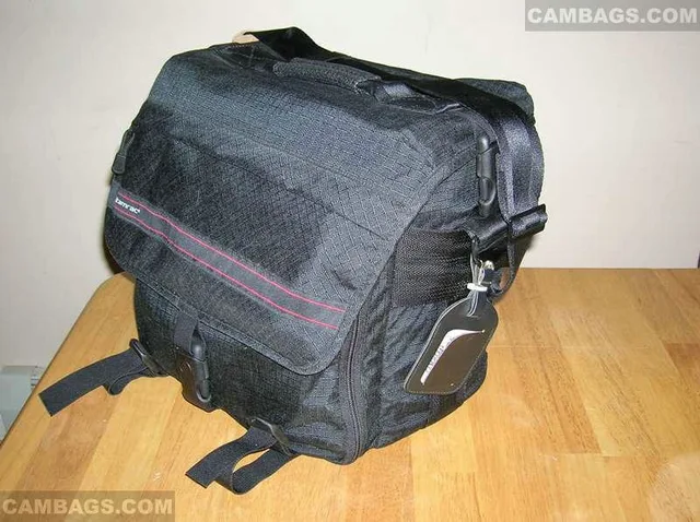 Tamrac 617 Super Pro 17, photograph by Guest, photo 4