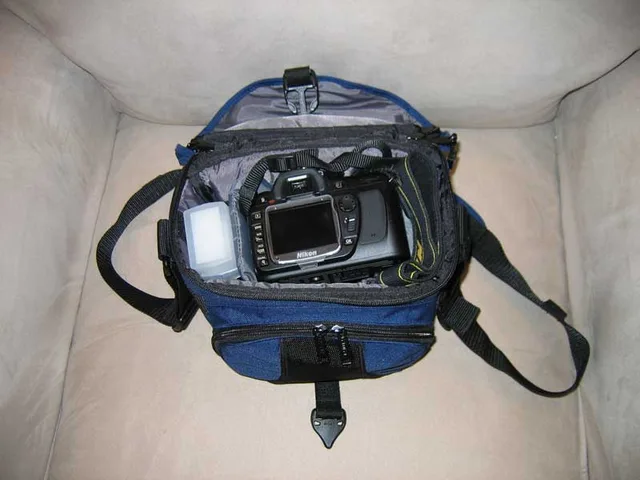 Tamrac 5502 Explorer 2, photograph by Guest, photo 1