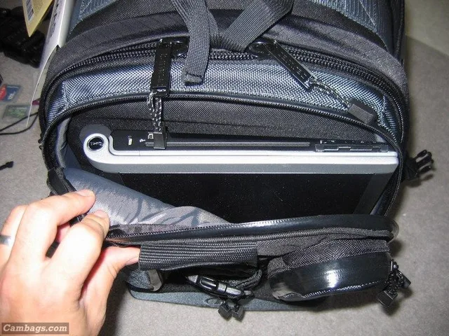 Tamrac Expedition 6x - 5586, photograph by Guest, photo 1