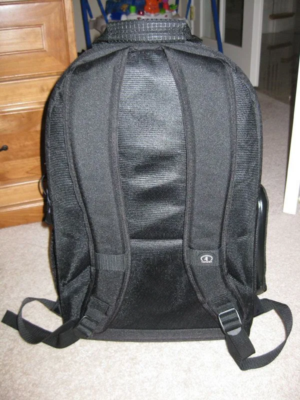 Tamrac 3385 Aero 85 Backpack, photograph by Guest, photo 3