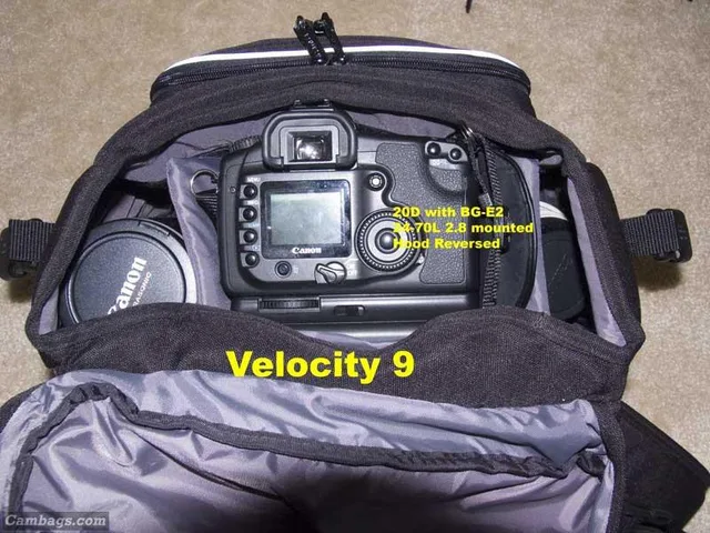 Tamrac 5749 Velocity 9, photograph by Guest, photo 3